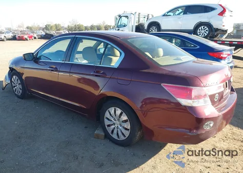 2011 Honda Accord 2.4 Lx из США, поврежденный, VIN 1HGCP2E37BA095582